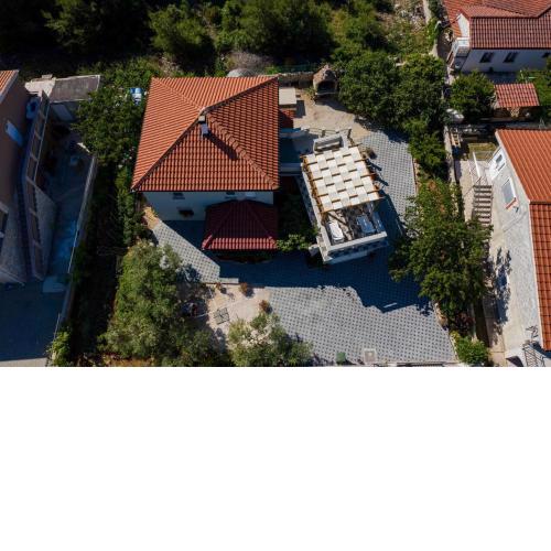 Apartments with a parking space Vir - 18605