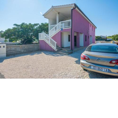 Apartments with a parking space Vir - 19114