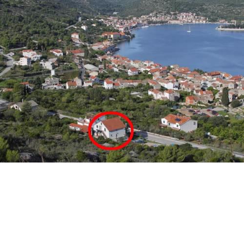 Apartments with a parking space Vis - 8924
