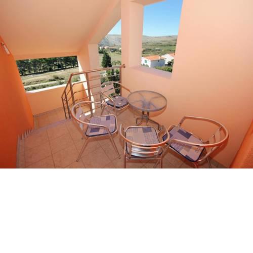 Apartments with a parking space Vlasici, Pag - 9324