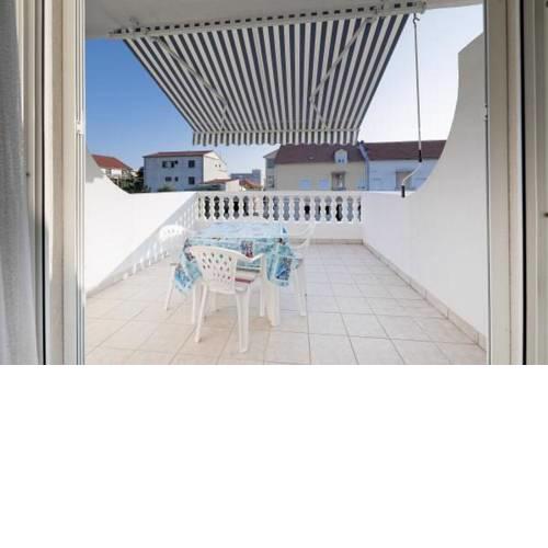 Apartments with a parking space Vodice - 17325