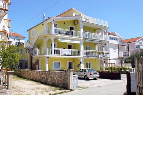 Apartments with a parking space Vodice - 4170