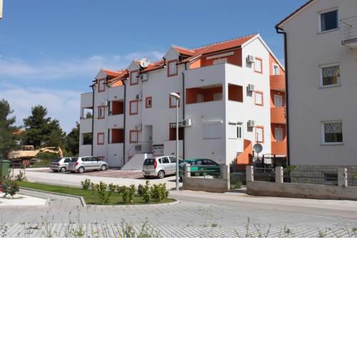 Apartments with a parking space Vodice - 6183
