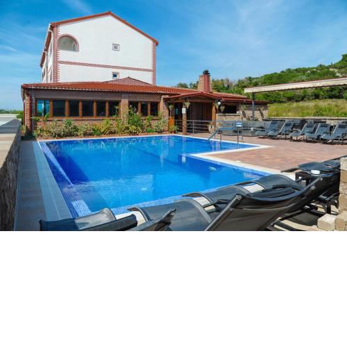 Apartments with a swimming pool Caska, Pag - 3085
