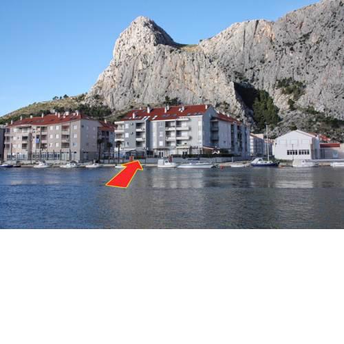 Apartments with WiFi Omis - 3253