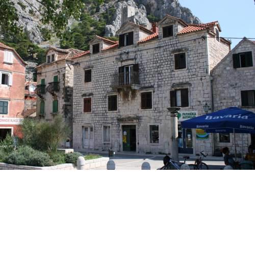 Apartments with WiFi Omis - 4642