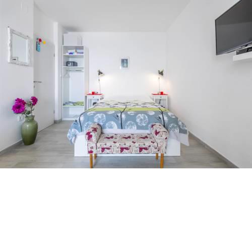 Apartments with WiFi Split - 12843
