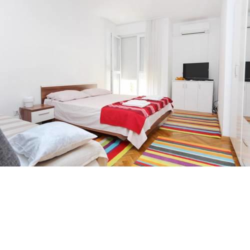 Apartments with WiFi Split - 13723