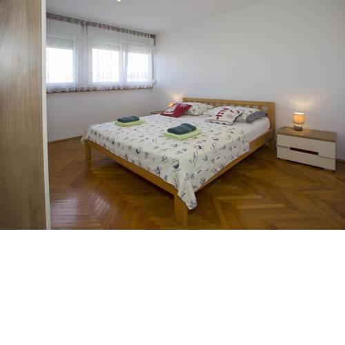 Apartments with WiFi Split - 13794