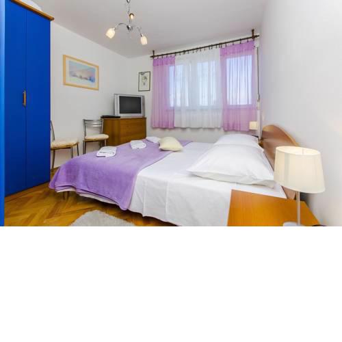Apartments with WiFi Split - 13899