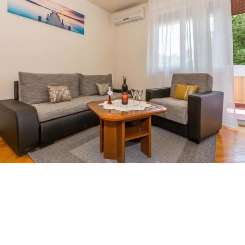Apartments with WiFi Split - 13957