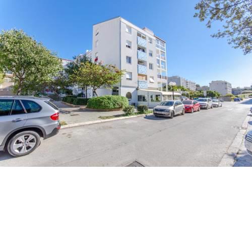 Apartments with WiFi Split - 16382