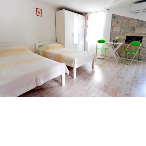 Apartments with WiFi Split - 4266
