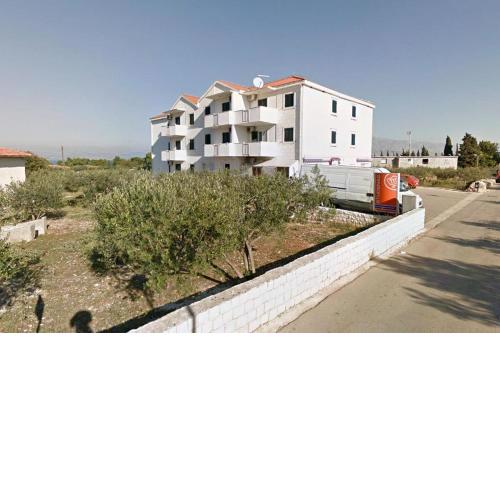 Apartments with WiFi Supetar, Brac - 19175