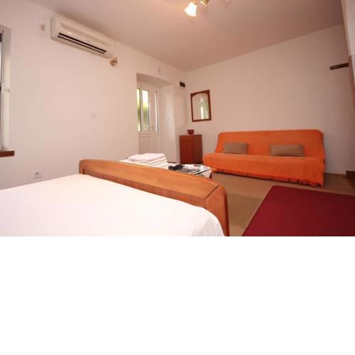 Apartments with WiFi Vis - 8843