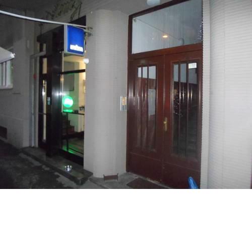 Apartments with WiFi Zagreb - 16305