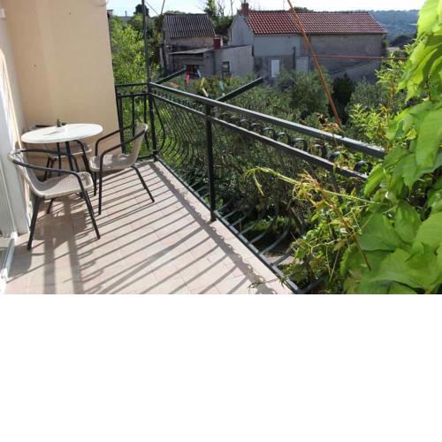 Apartments with WiFi Zlarin - 15409