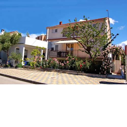 Apartments Zalo