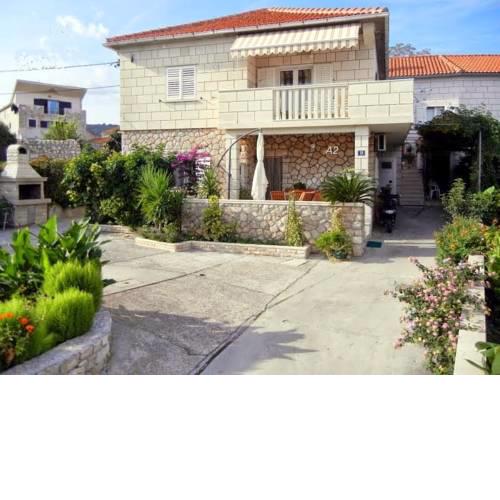 Apartments Žana
