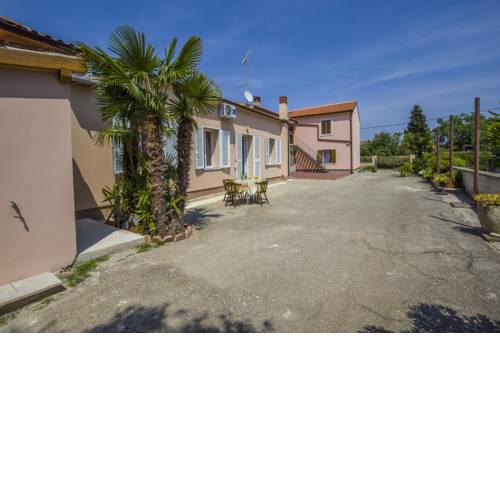 Apartments Zazah 846
