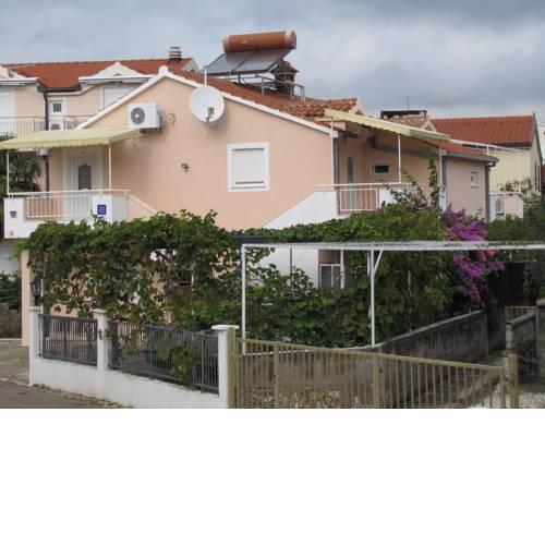 Apartments Zdrave