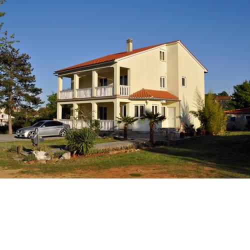 Apartments Zecevic