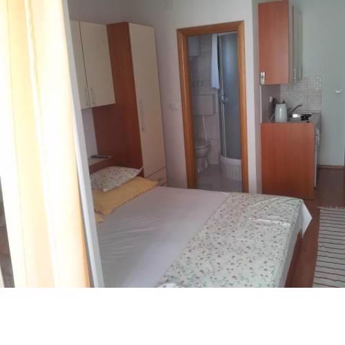 Apartments Zelic Tucepi