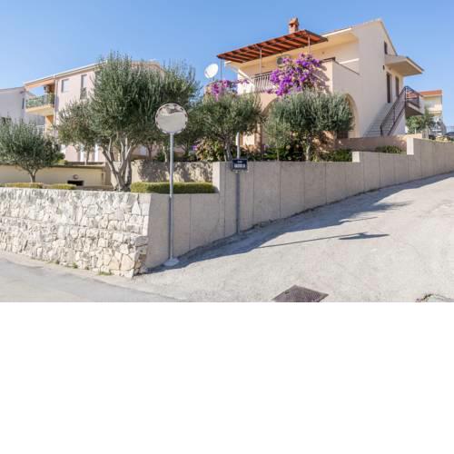 Apartments Zizic