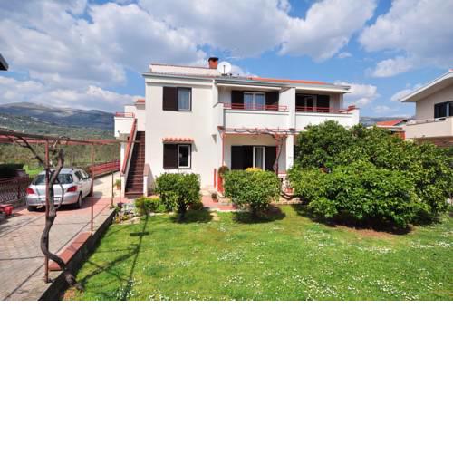 Apartments Zizic
