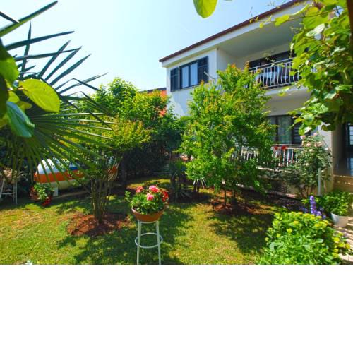 Apartments Zora 1652