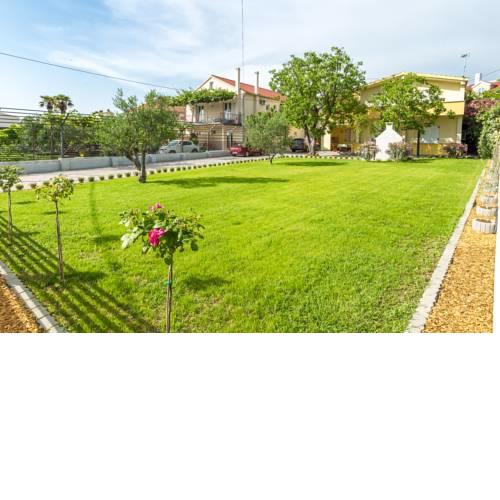 Apartments Žuta Kuća