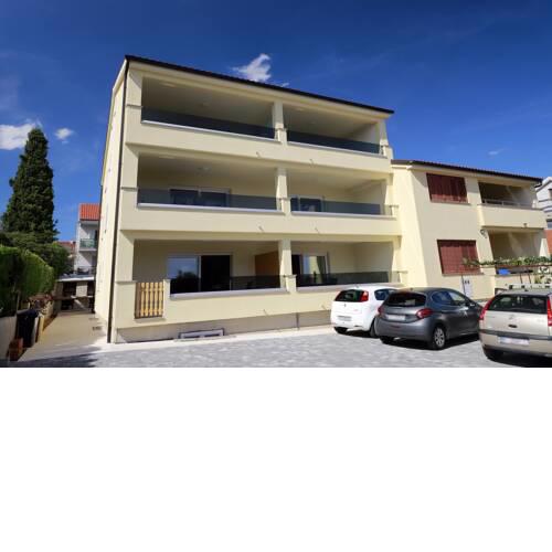 Apartments Zvone