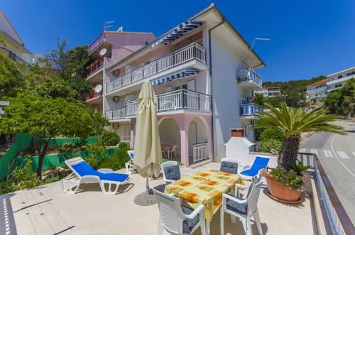 Apartments Zvonimir