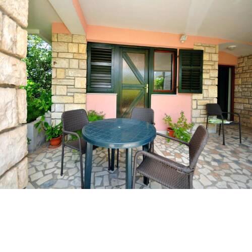 Appealing Apartment in Novalja near Seabeach