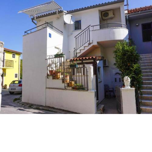 Appealing holiday home in Premantura with balcony