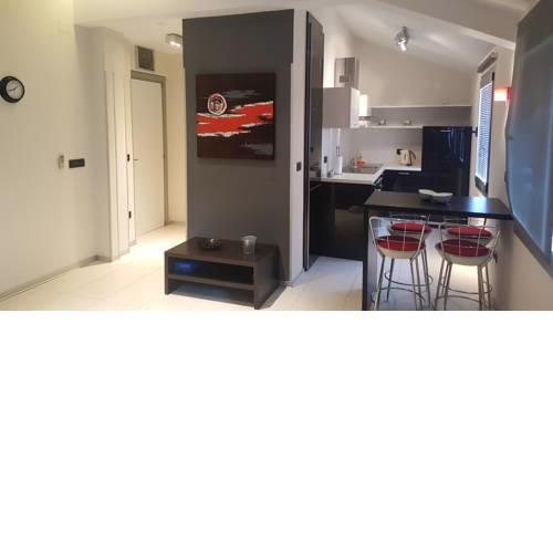 Argonaut Studio Apartment