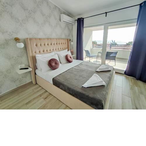 Aria Apartments