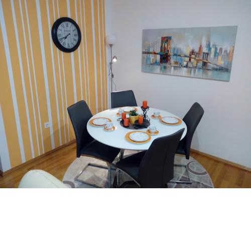 Aurora Apartmani