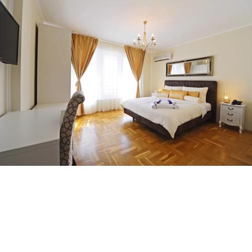 Avant Garde Luxury Rooms