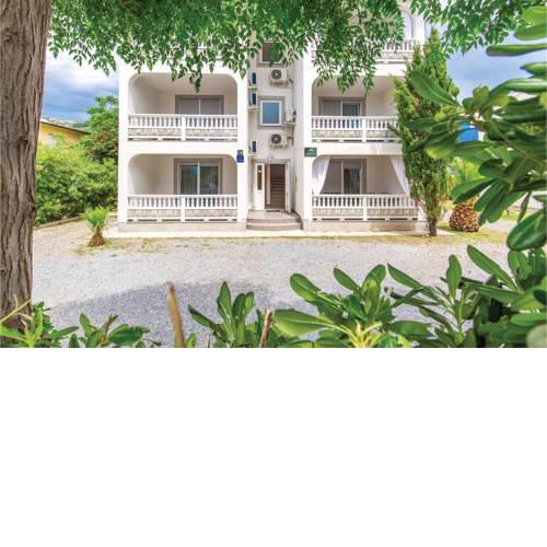 Awesome apartment in Barbat na Rabu w/ WiFi and 2 Bedrooms