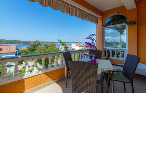 Awesome apartment in Barbat na Rabu with 1 Bedrooms