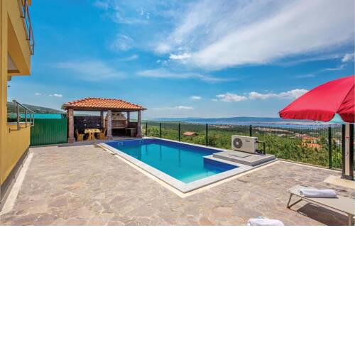 Awesome apartment in Jadranovo with Outdoor swimming pool, WiFi and 1 Bedrooms