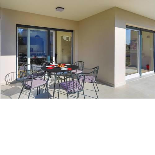 Awesome apartment in Kastel Stari w/ WiFi and 2 Bedrooms