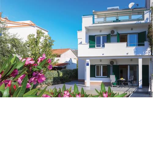Awesome apartment in Kastel Stari w/