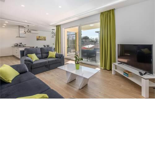 Awesome apartment in Kostrena Sveta Lucij w/ Outdoor swimming pool, Jacuzzi and 3 Bedrooms