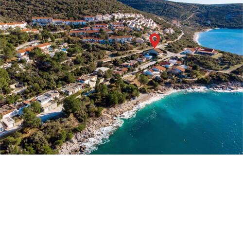 Awesome apartment in Martinscica with WiFi and 3 Bedrooms