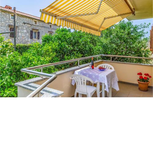 Awesome apartment in Medulin with 1 Bedrooms