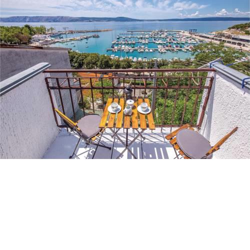 Awesome apartment in Novi Vinodolski w/ WiFi