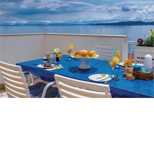 Awesome apartment in Omis w/ WiFi and 2 Bedrooms