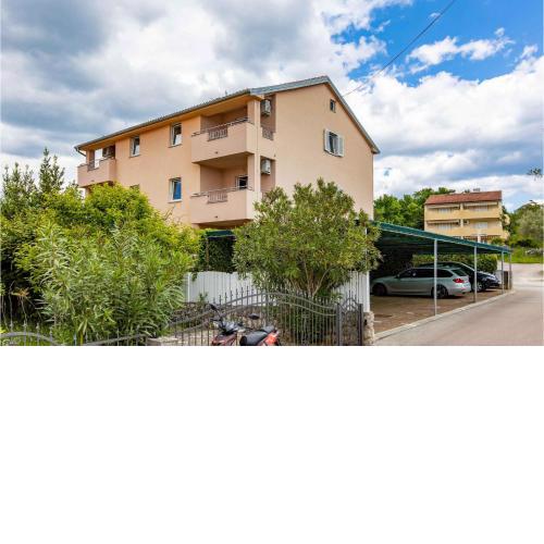 Awesome apartment in Radici with WiFi and 2 Bedrooms